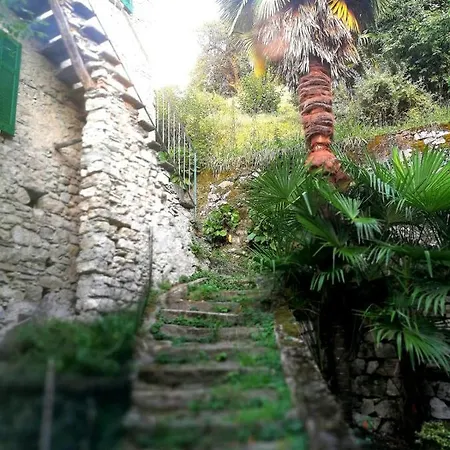 Rustico Appartement Lezzeno